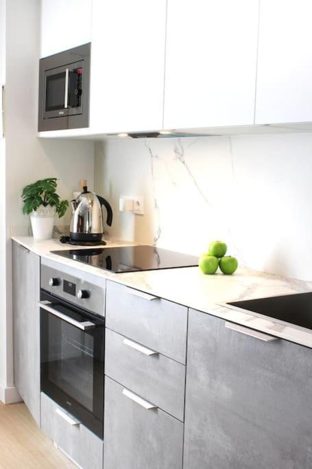 Oasis Urbano En El Corazon Financiero / Castellana Leilighet Madrid Eksteriør bilde